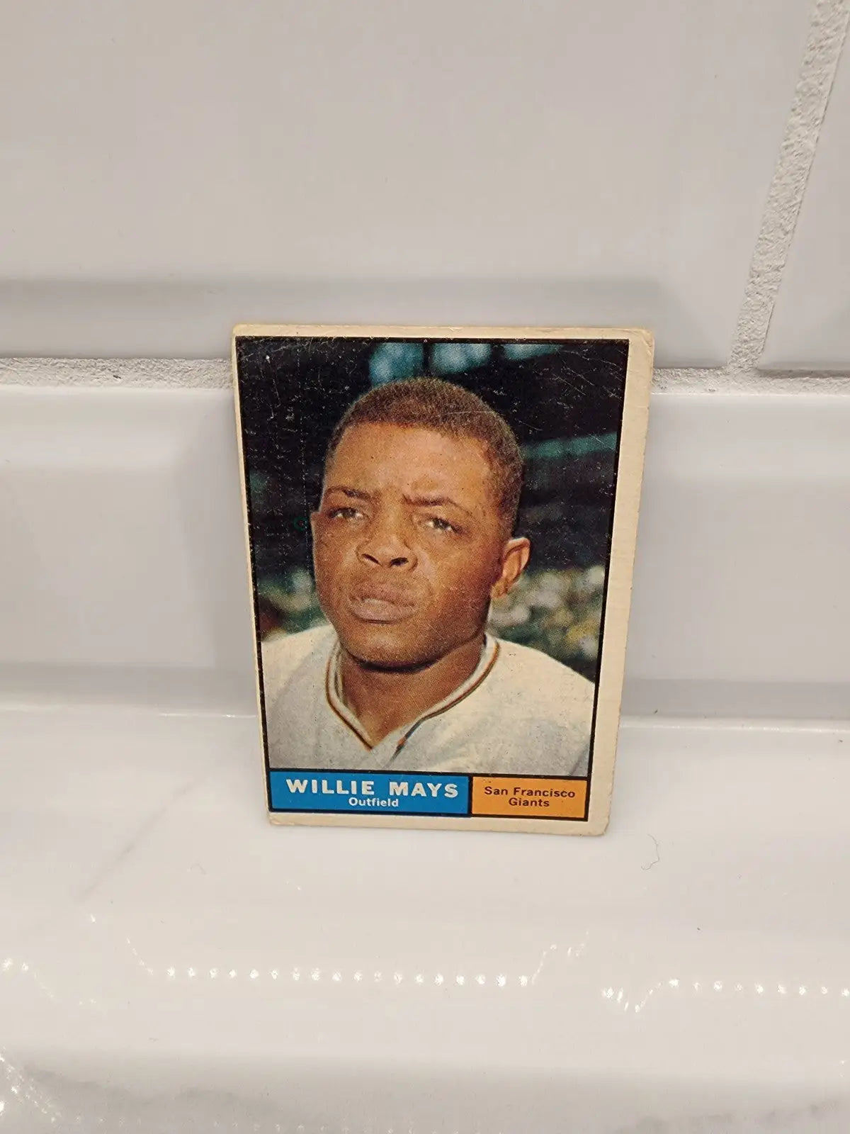 Willie Mays baseball card from 1961 Topps showing Willie Mays of the San Francisco Giants