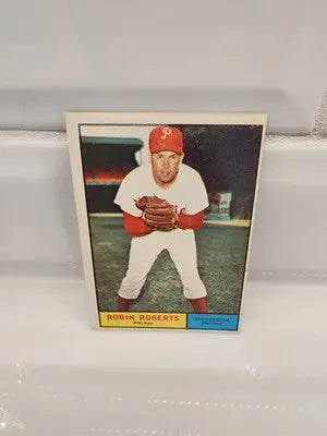 Robin Roberts baseball card from 1961 Topps Robin Roberts #20 in EX-NM condition
