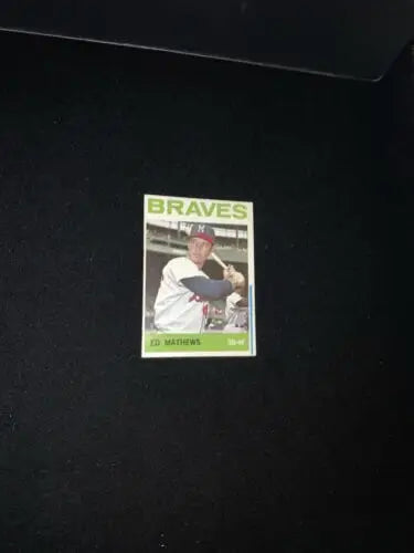 Ed Mathews baseball card 1964 Topps #35 Blue Line Version Print Error from Milwaukee Braves