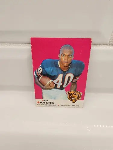 Gale Sayers Chicago Bears trading card featuring 1969 Topps #51 collectible card
