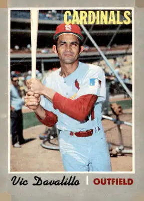Vintage 1970 Topps Vic Davalillo baseball card featuring Vic Davalillo in excellent condition