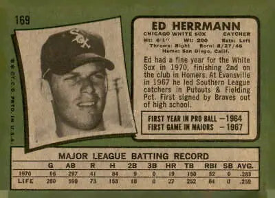 Vintage baseball card featuring Chicago White Sox player Ed Herrmann from 1971 Topps series