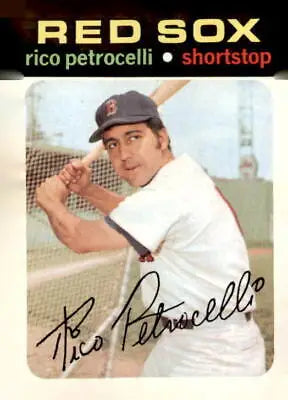 1971 Topps Rico Petrocelli baseball card featuring Red Sox shortstop in prime condition
