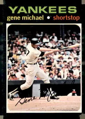 Gene Michael baseball card from 1971 Topps series featuring Gene Michael on the front