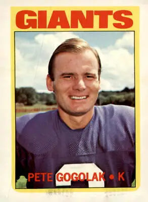 Pete Gogolak 1972 Topps #147 trading card for sports card collectors and fans