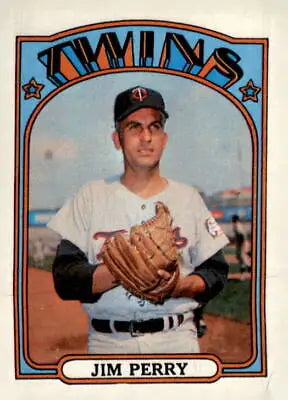 Vintage Jim Perry baseball card from the 1972 Topps #220 collection