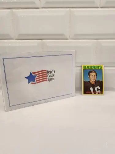 Trading card and packaging for 1972 Topps George Blanda sports trading card