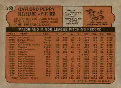 Vintage Gaylord Perry Cleveland Indians baseball card back from 1972 Topps #285