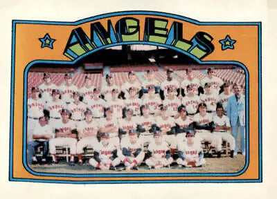 California Angels baseball team photo on 1972 Topps #71 card in VG-EX condition