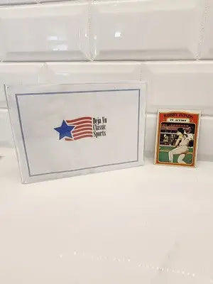 Baseball card and box featuring Bobby Bonds of the San Francisco Giants in mint condition
