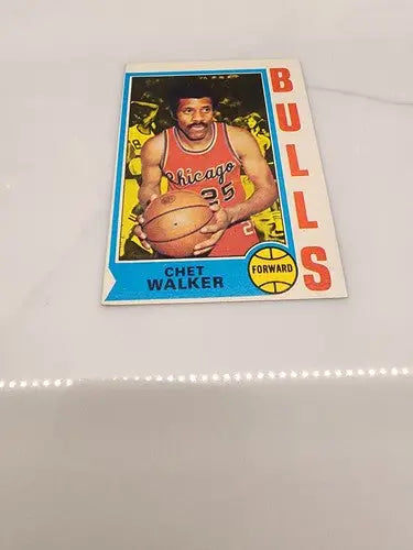 1974-75 Topps Chet Walker basketball trading card from the sports trading collection