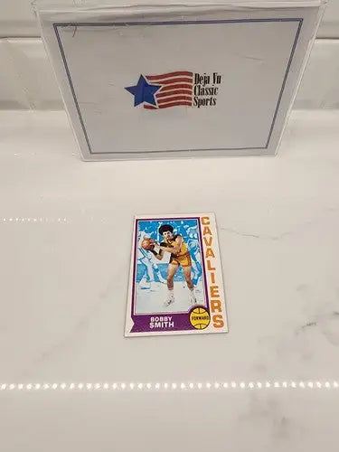 1974-75 Topps Bobby Smith basketball trading card with EX-MT condition