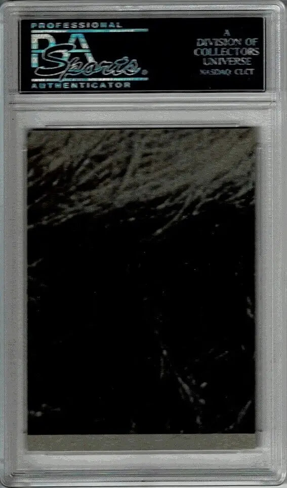 1977 STAR WARS Topps Trading Card #84 Rebel Pilot Prepares in PSA 8 encased display