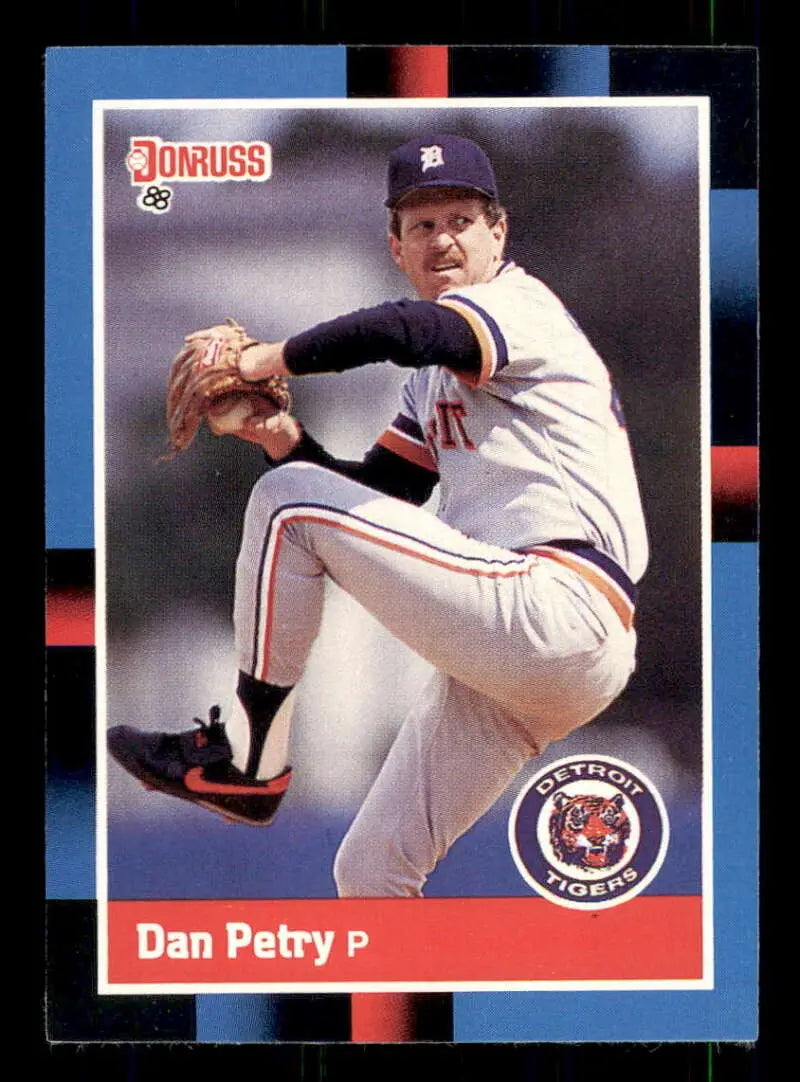 1988 Donruss #476 Dan Petry pitching for the Detroit Tigers in mid-windup