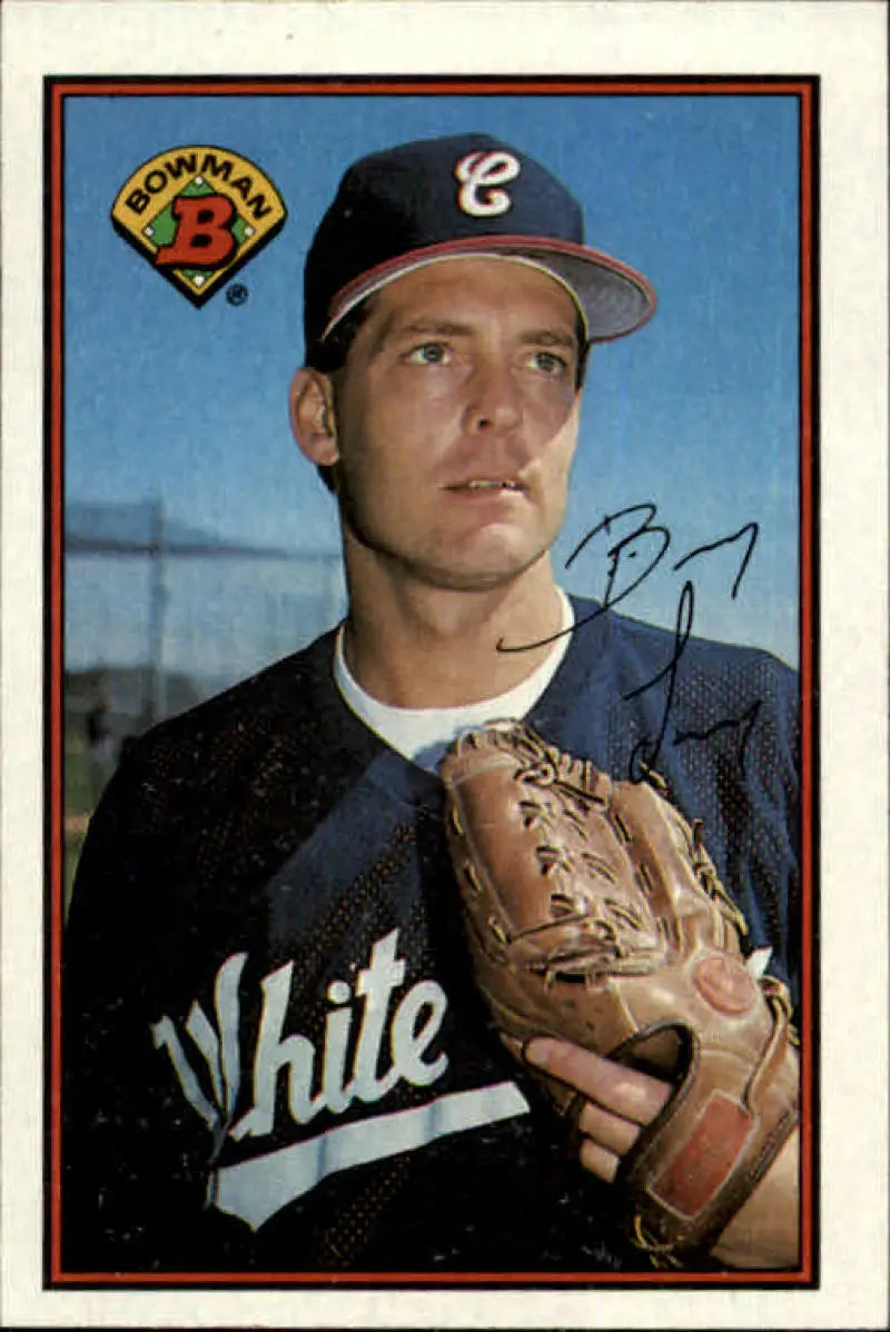 Baseball player in White Sox uniform with glove on 1989 Bowman Bill Long card