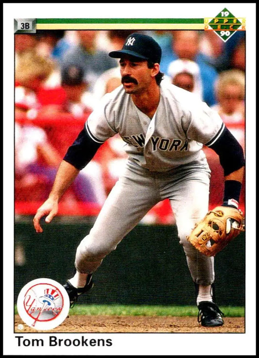Tom Brookens fielding at third base in New York Yankees Upper Deck baseball card