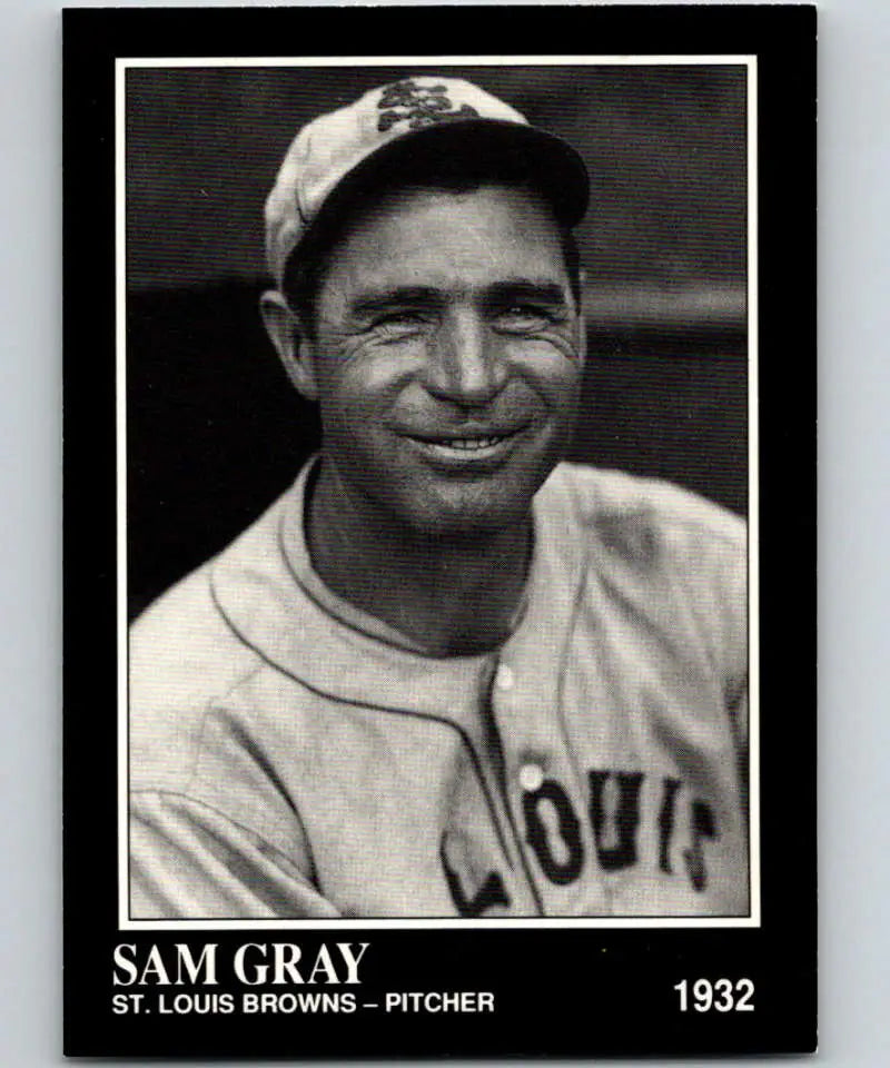 Black and white baseball card of Sam Gray, St. Louis Browns pitcher from 1932