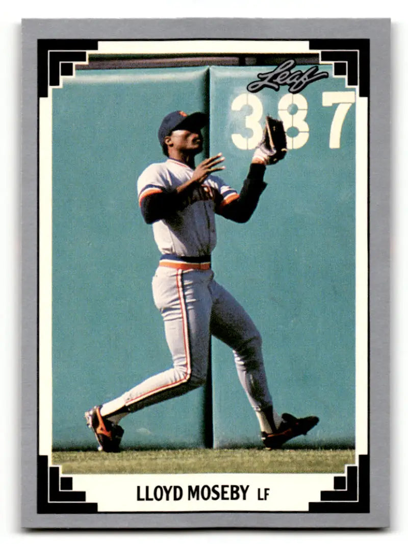 Lloyd Moseby making a catch on 1991 Leaf #223 Detroit Tigers Baseball Card
