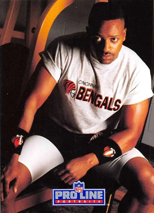 NFL Pro Line promotional photo of Eric Thomas in a Cincinnati Bengals t-shirt for football card