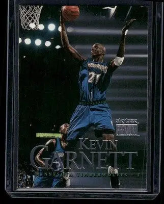 1999-00 Fleer SkyBox Premium Kevin Garnett #85 Basketball