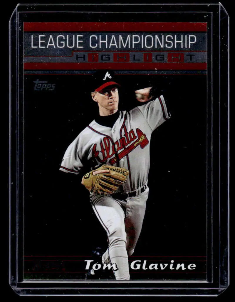 Tom Glavine mid-throwing motion on 2000 Topps Chrome Atlanta Braves baseball card