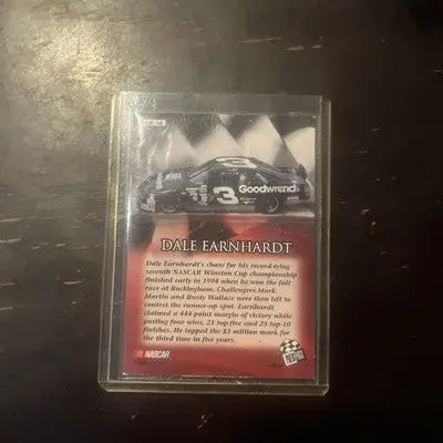 Dale Earnhardt 2001 Press Pass Stealth trading card #DE16 HOF collectible item