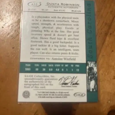 Sage Hit Emerald autographed Dunta Robinson trading card from 2004 Sage Hit series