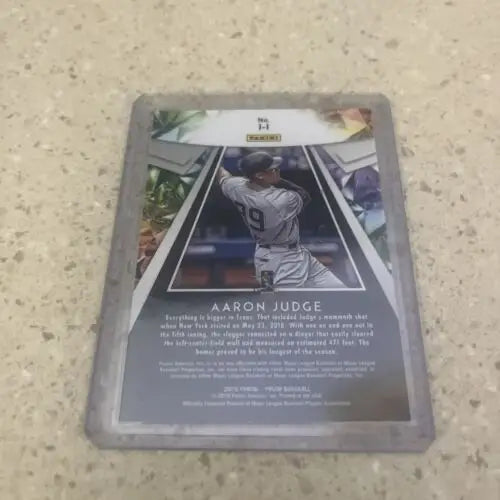 Aaron Judge Illumination trading card from 2019 PRIZM New York Yankees