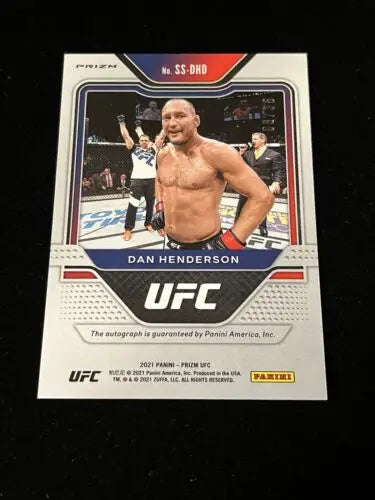 Dan Henderson UFC trading card featuring Prizm Blue Sensational Signatures autograph