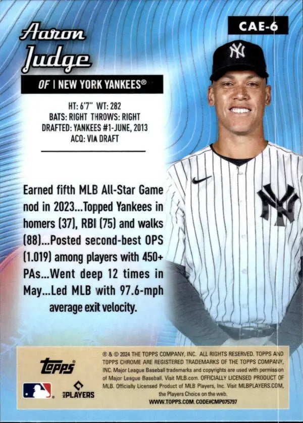 Baseball card of Aaron Judge in Yankees pinstripes, Topps Chrome Etch Refractor