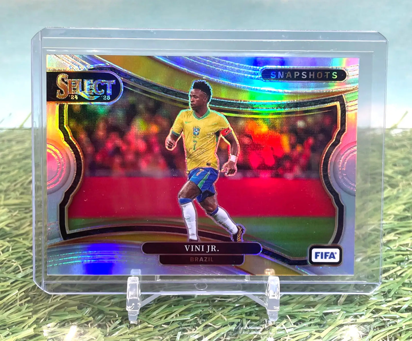Vinícius Júnior soccer card from 2025 Select FIFA Snapshots Insert Silver Prizm