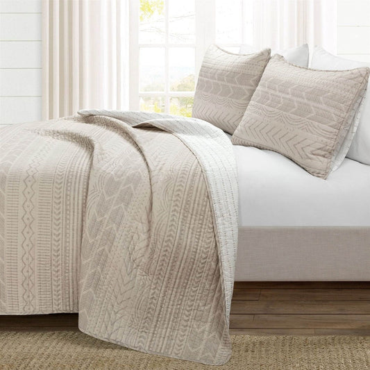 King Scandinavian Chevron Beige Tan White Reversible Cotton Quilt Set-0