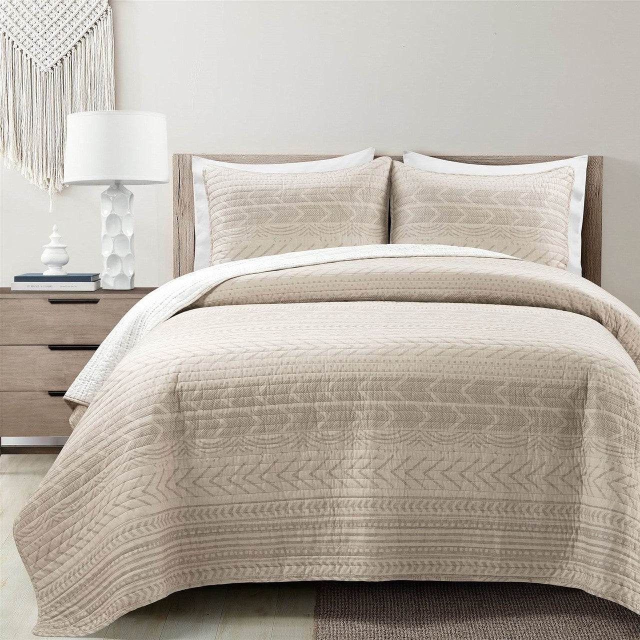 King Scandinavian Chevron Beige Tan White Reversible Cotton Quilt Set-2