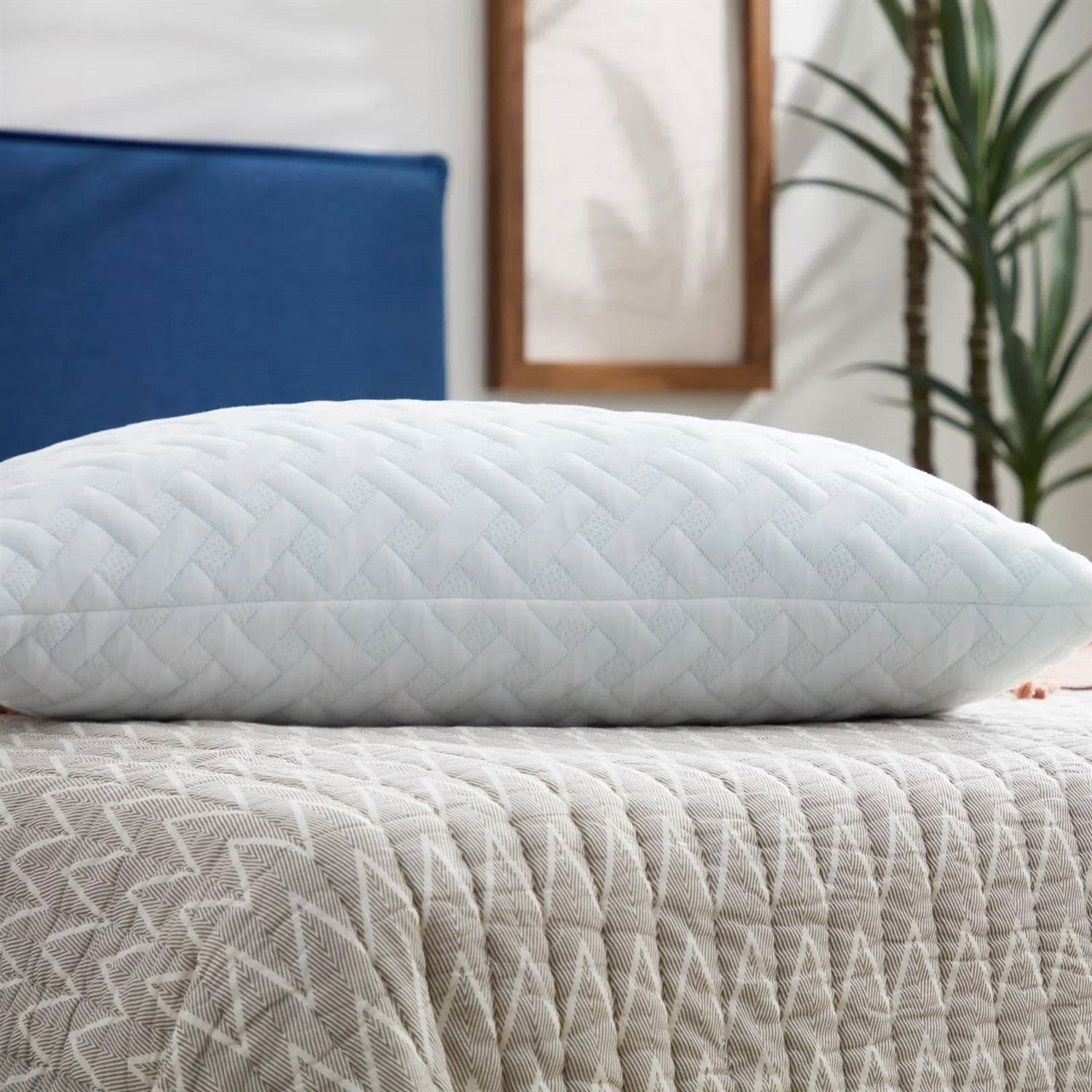 Set of 2 - Shredded Memory Foam Bed Pillows with 2 Pillowcases - Queen size-0