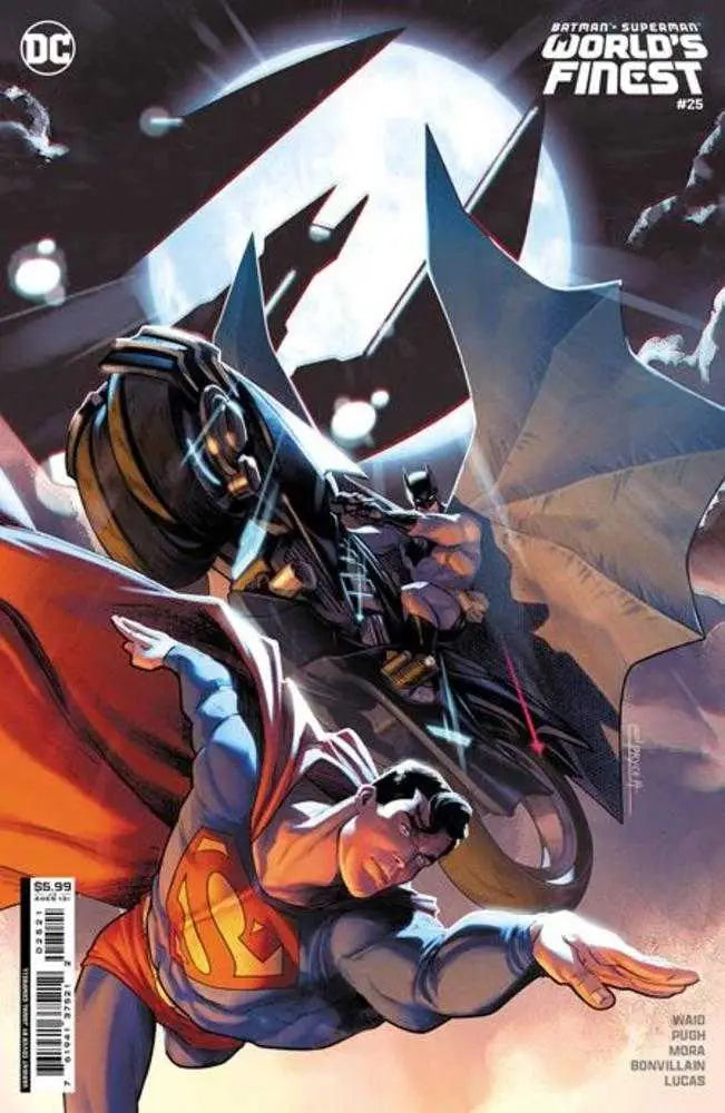 Batman Superman Worlds Finest #25 cover featuring dramatic aerial combat poses