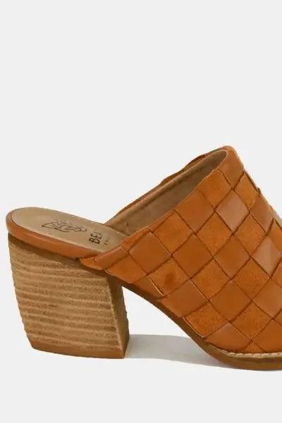 Beast Fashion Woven Checkerboard Block Heel Mule Shoes - Woven Checkerboard Block Heel Mule Shoes