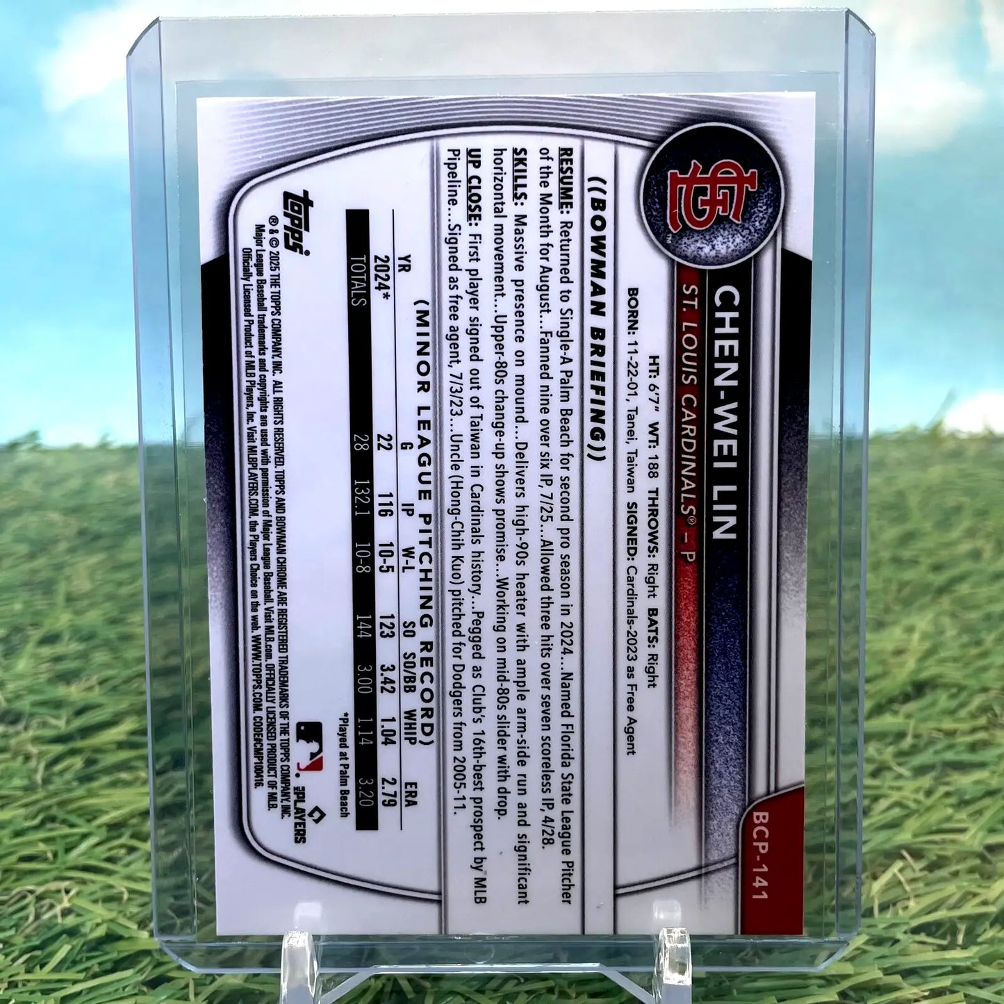 Chen-Wei Lin Bowman 1st Reptilian Chrome Refractor baseball card showcasing reptilian chrome refractor design