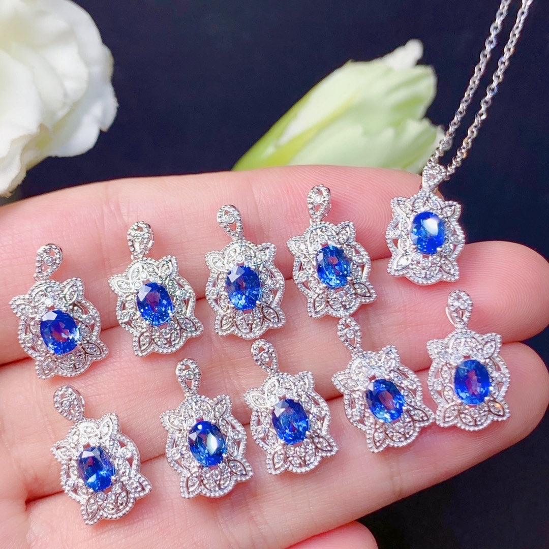 18K Gold Sapphire Pendant Necklaces