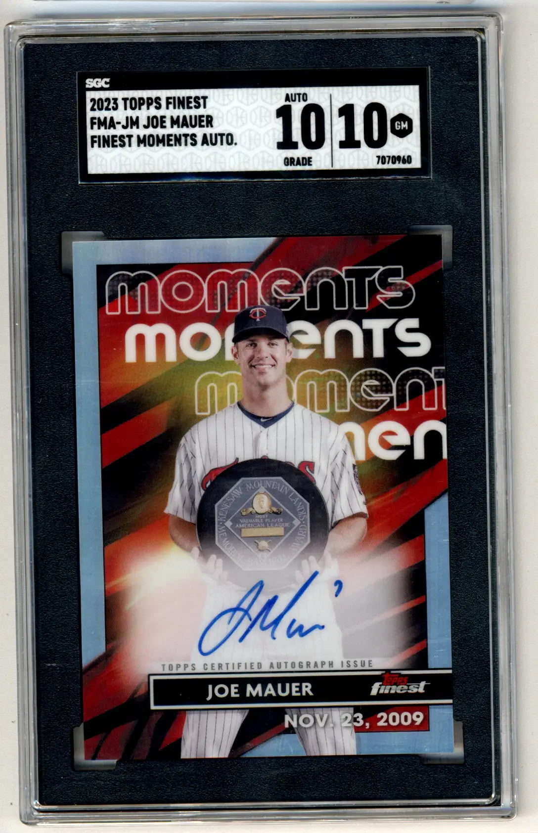 Graded BGS 10 Topps Finest Moments Auto of Joe Mauer in white uniform with autograph