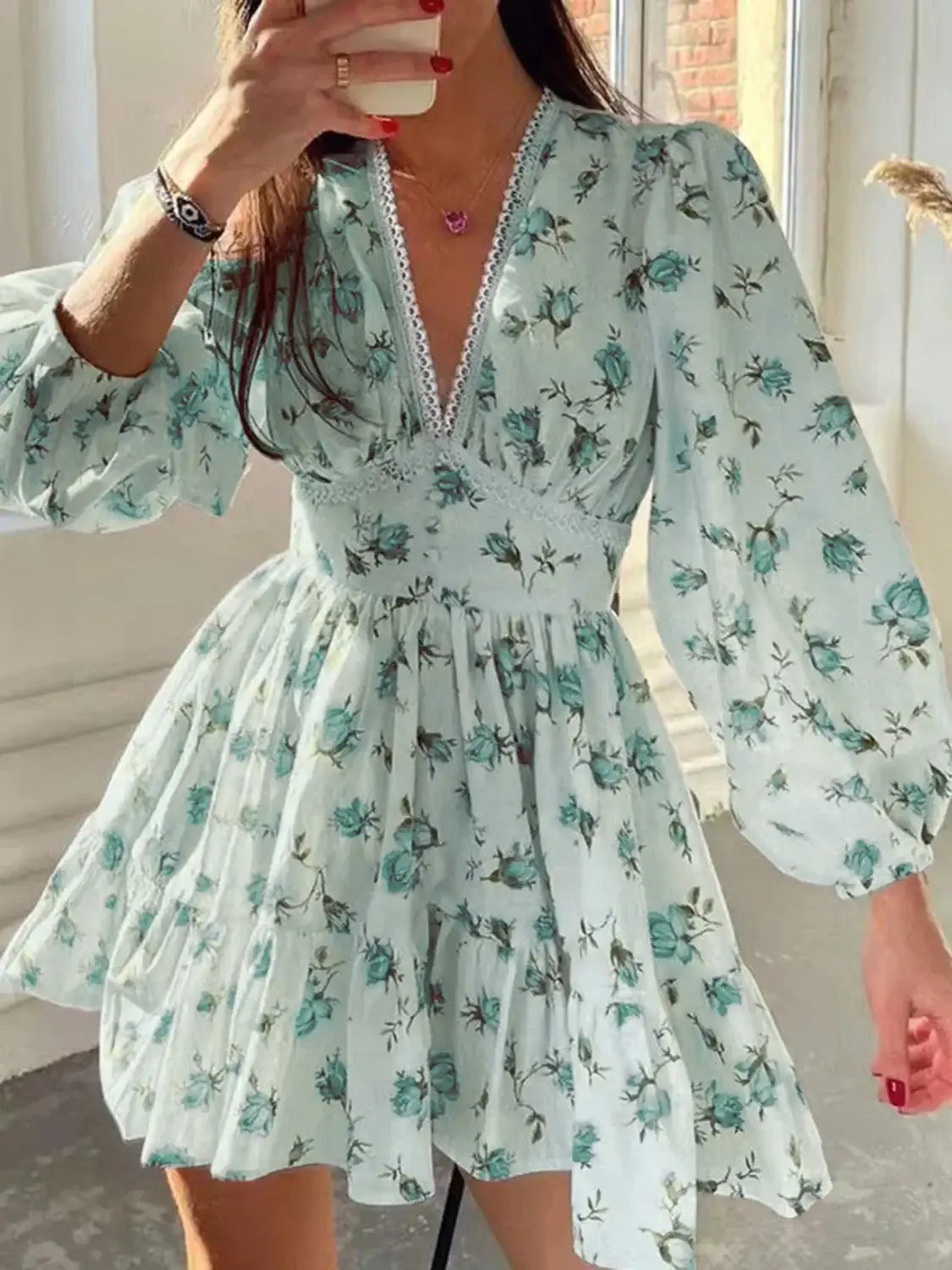 Lace Detail V-Neck Balloon Sleeve Dress - Light Green / S - dress