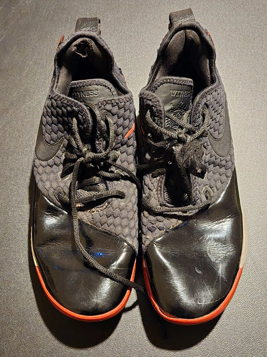 Nike LeBron Witness Basketball Shoes Mens 11 Black Red Low Top BQ9819-001 2018 - Basketball Shoes