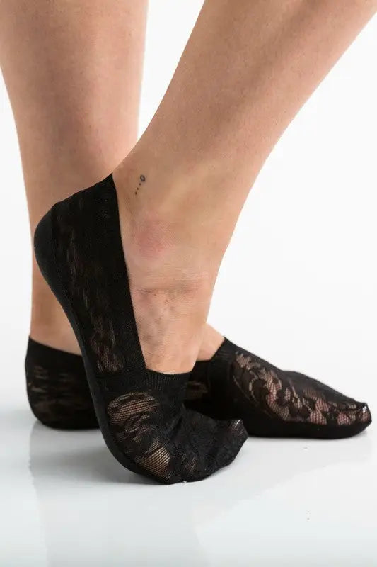 Black floral lace sneaker socks on feet from No-Slip Floral Lace Sneaker Socks 3 Pack