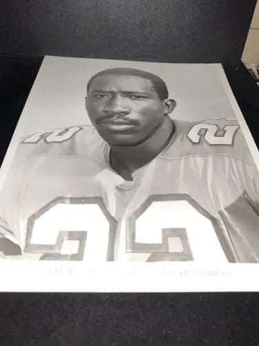 Black and white portrait of Zeke Moore, Houston Oilers player for trading cards