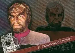 Trading card showcasing two aliens in Star Trek uniforms from Starfleets Finest chase card
