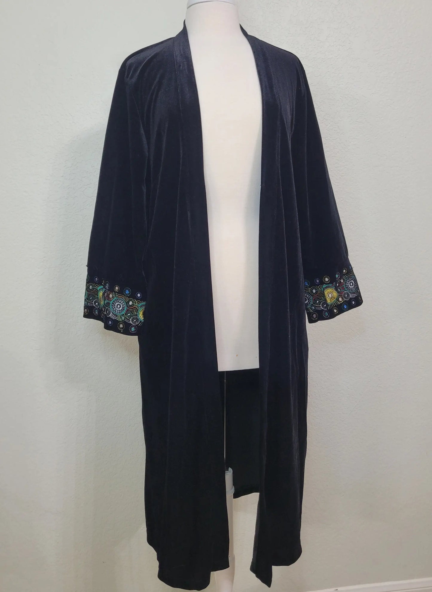 Black velvet open-front duster jacket with colorful embroidered cuffs in retro 1920s style size medium