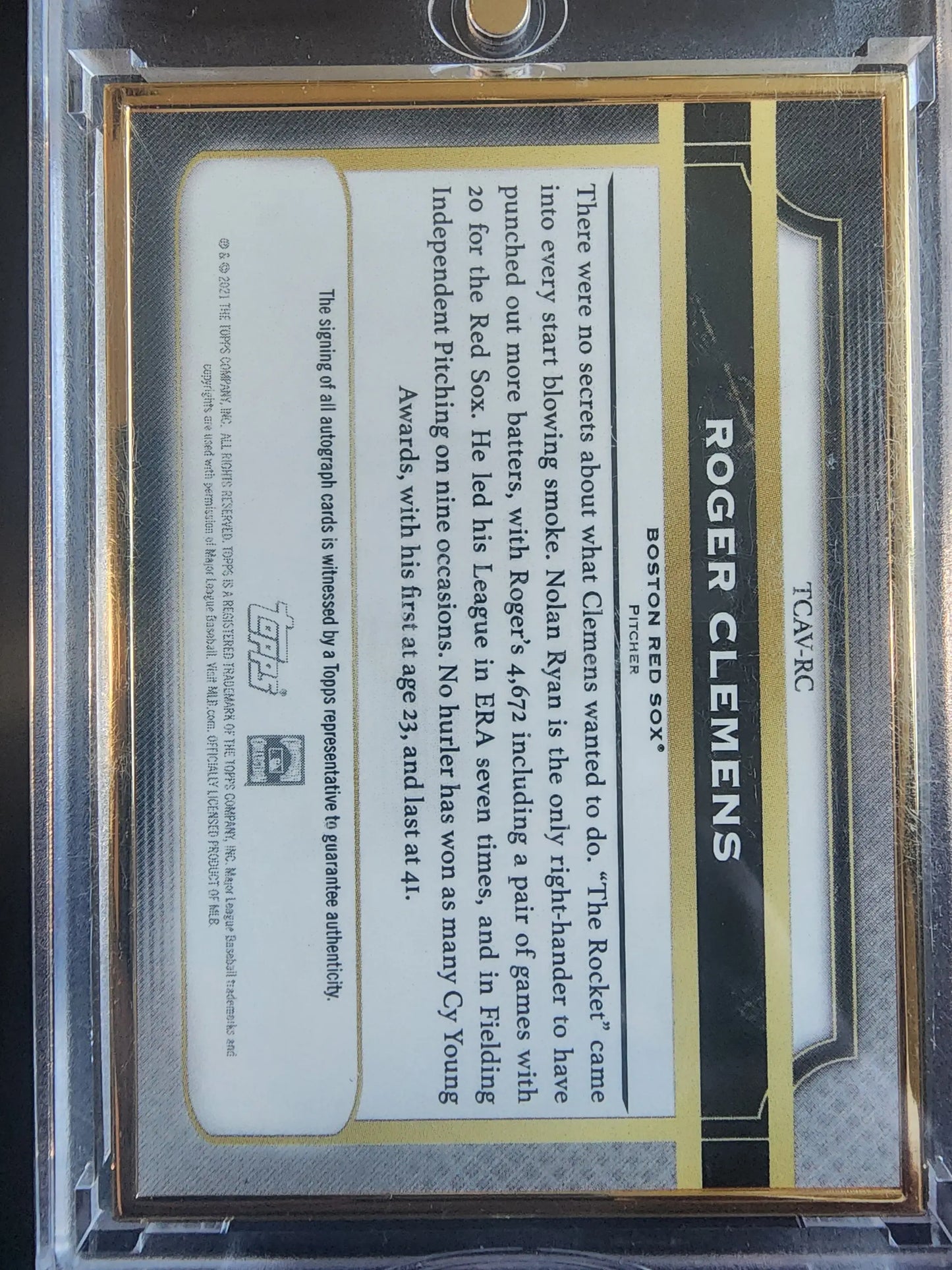 Roger Clemens 2021 Topps Transcendent Framed Auto in protective clear case with black borders
