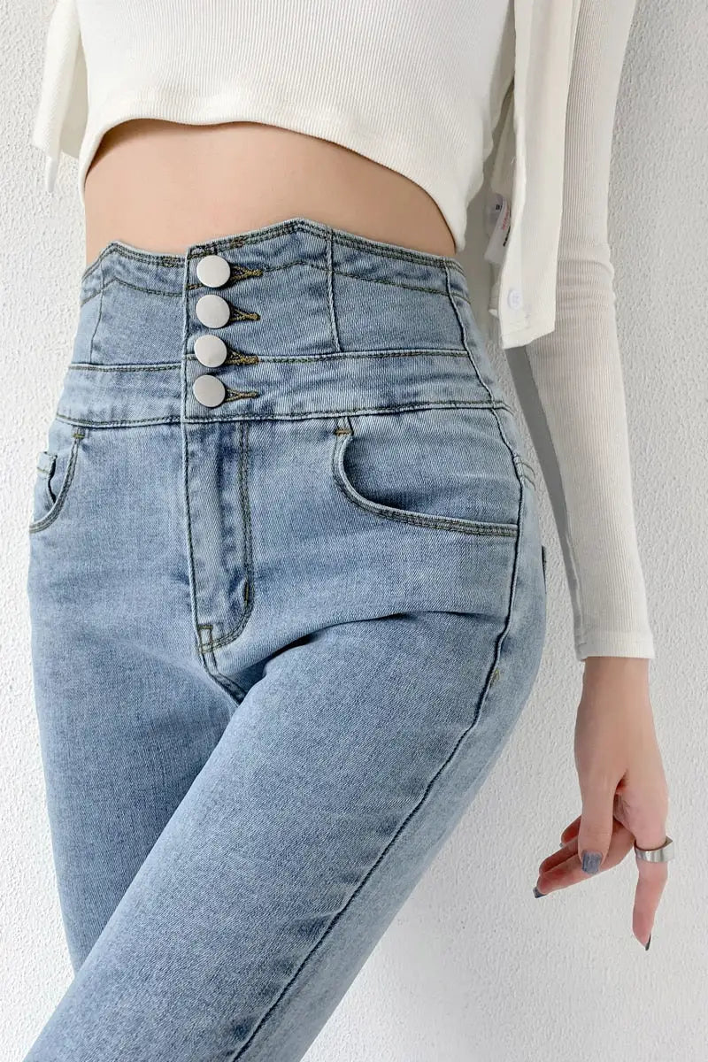 Light-wash vintage high waist skinny pencil jeans with four buttons for women