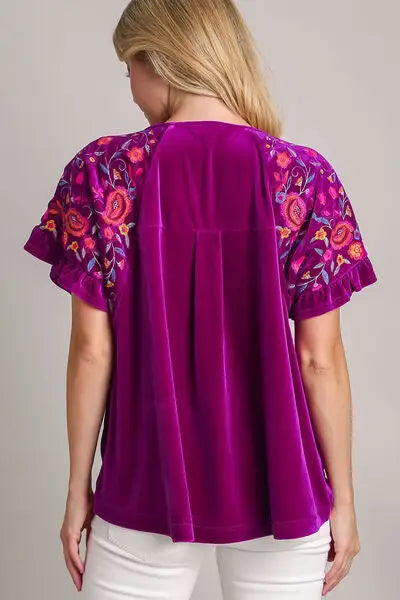 Magenta velvet embroidery short sleeve blouse with intricate embroidery short sleeve design