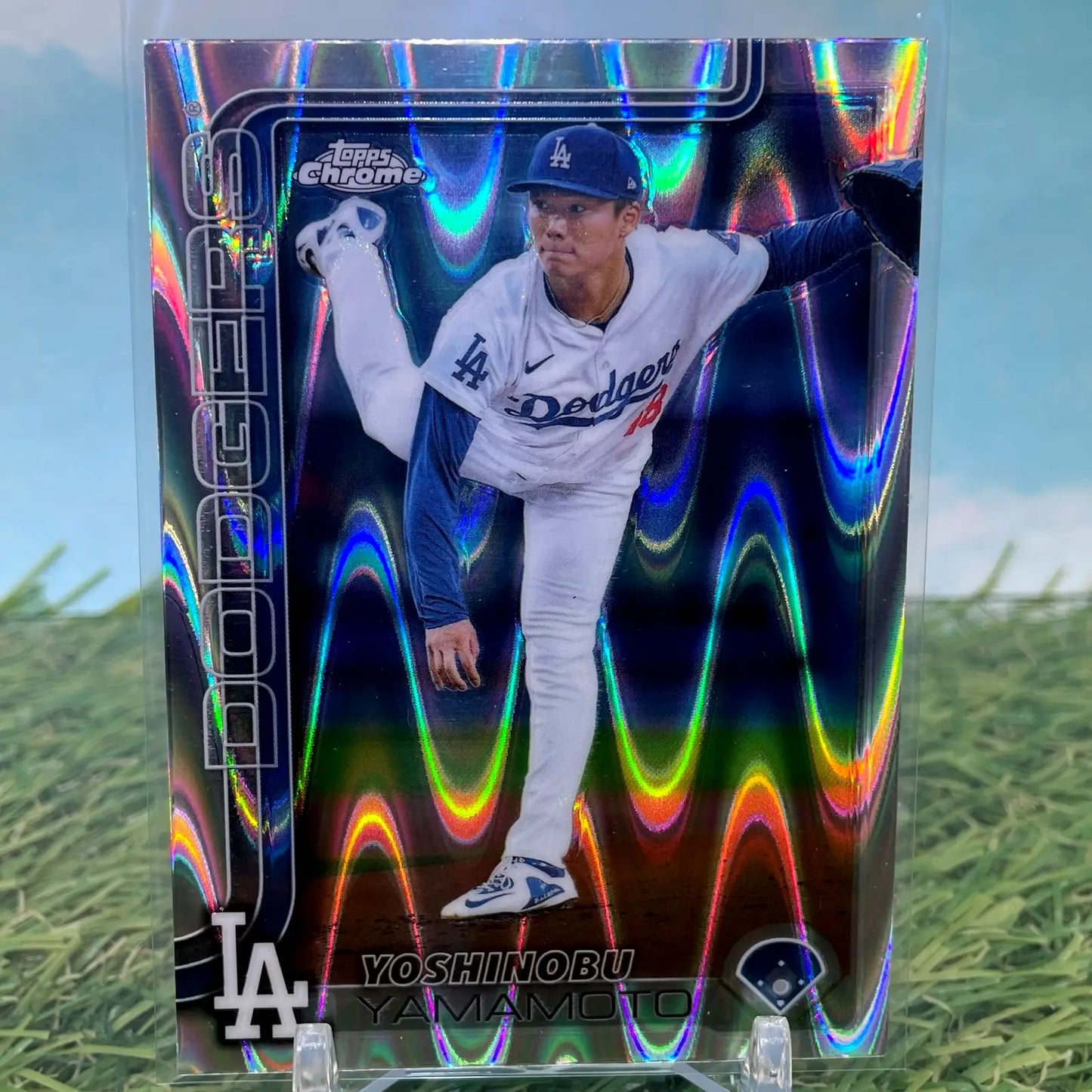 Yoshinobu Yamamoto baseball card showcasing Topps Chrome RayWave Refractor design