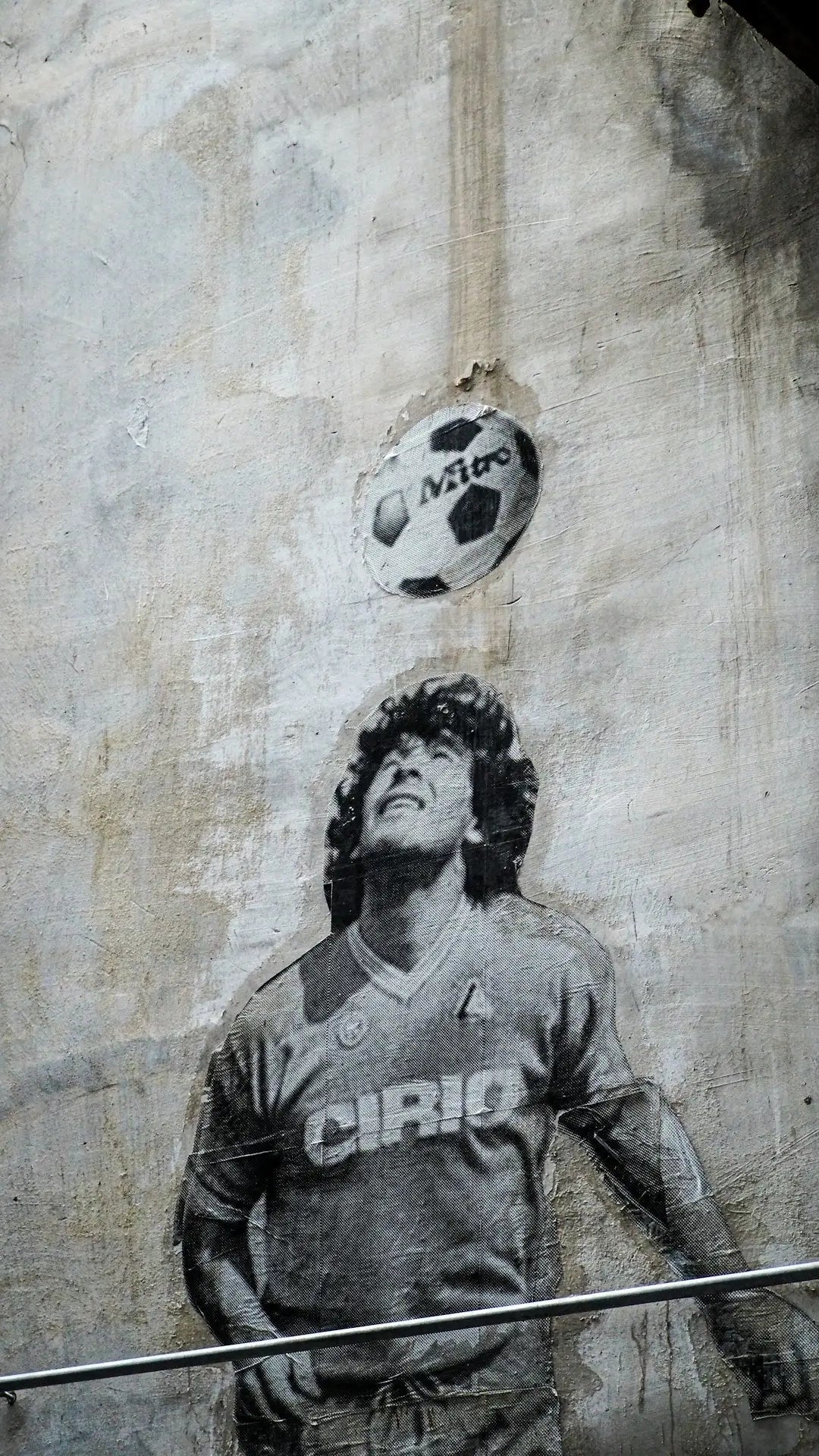 Kickstart Your Collection: A Beginner's Guide to Investing in Soccer Cards